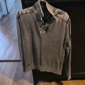 Nice sweater buckle black label